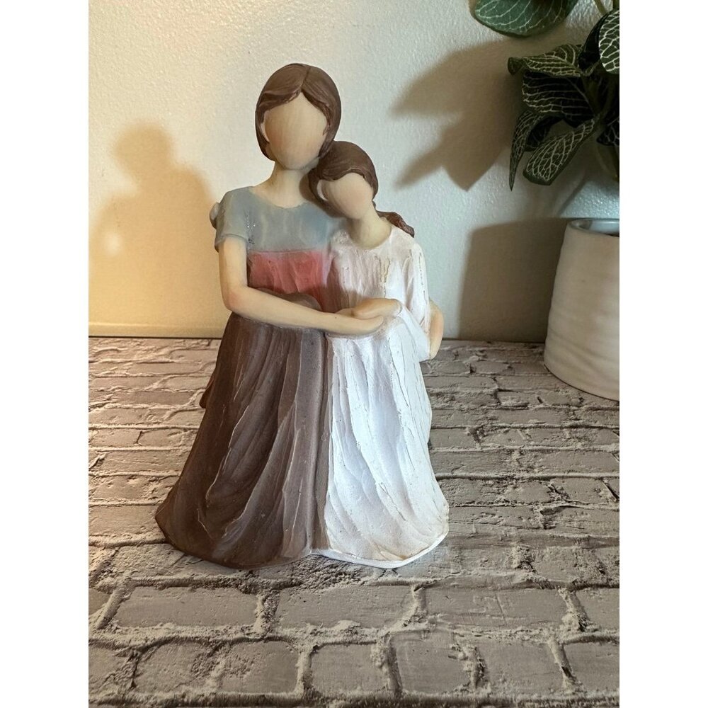 Mother‎ daughter statue - new in box - perfect for Mother’s Day!